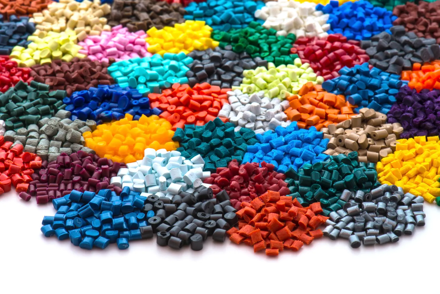 Nimius Plastics - gefärbtes Plastik Granulat 
